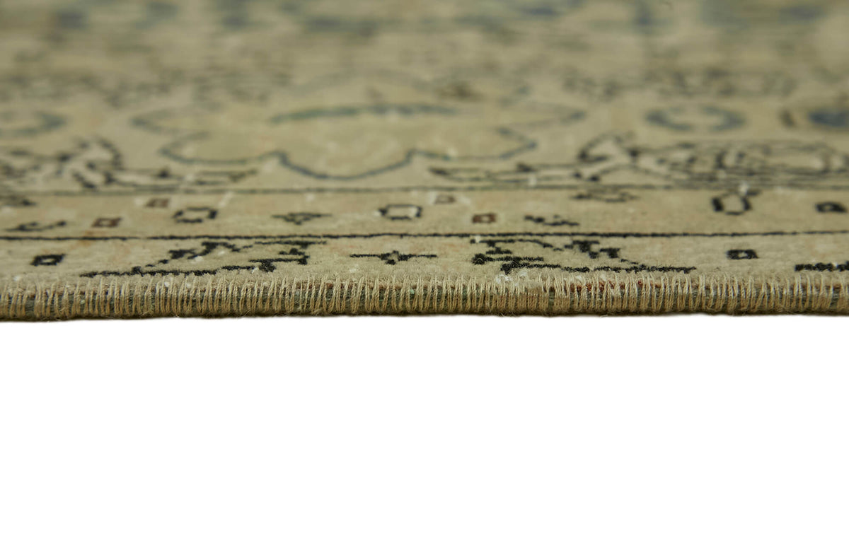 Rusvo Bej Halı Lacivert Madalyon Desenli Vintage 202x280 cm – farklı açı