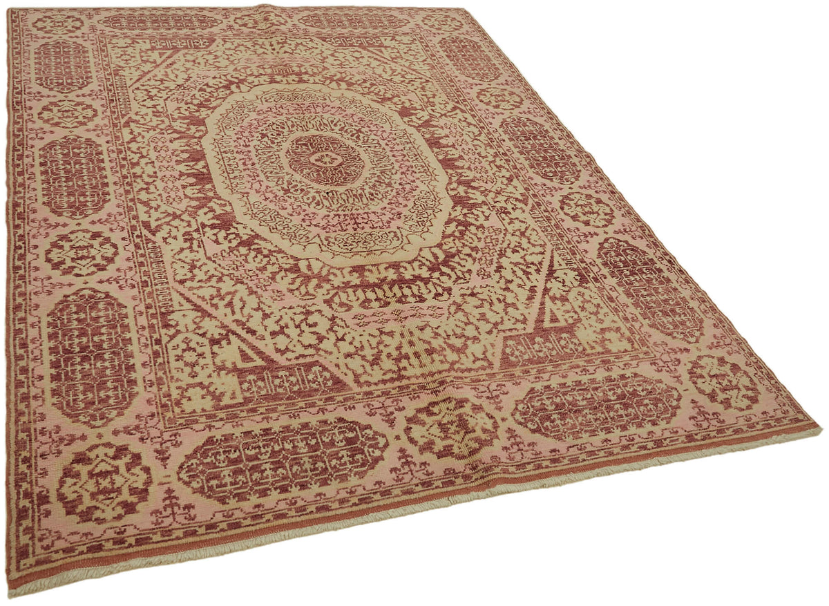 Kavima Pembe Bej Madalyon Göbek Desenli Yün El Dokuma Halı 164x216 cm – genel görünüm