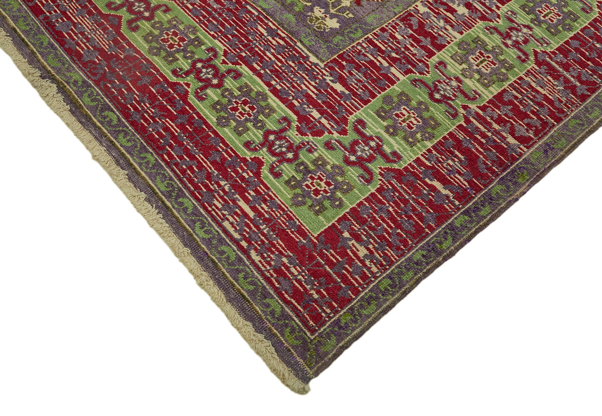 Kavima Vintage Uşak Kırmızı Yeşil Madalyon Desenli El Dokuma Halı 262x340 cm – detay görünümü