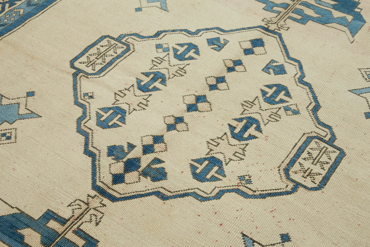 Rusvo Krem Lacivert Geometrik Etnik El Dokuma Halı 240x357 cm – mekânda kullanım