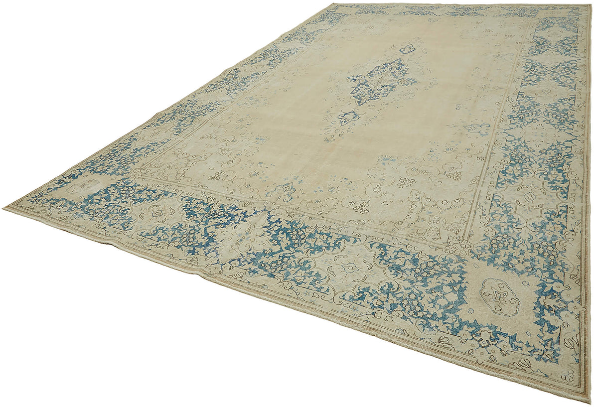 Rusvo Bej ve Mavi Madalyon Desenli Yün El Dokuma Halı 295x491 cm – doku yakın çekim