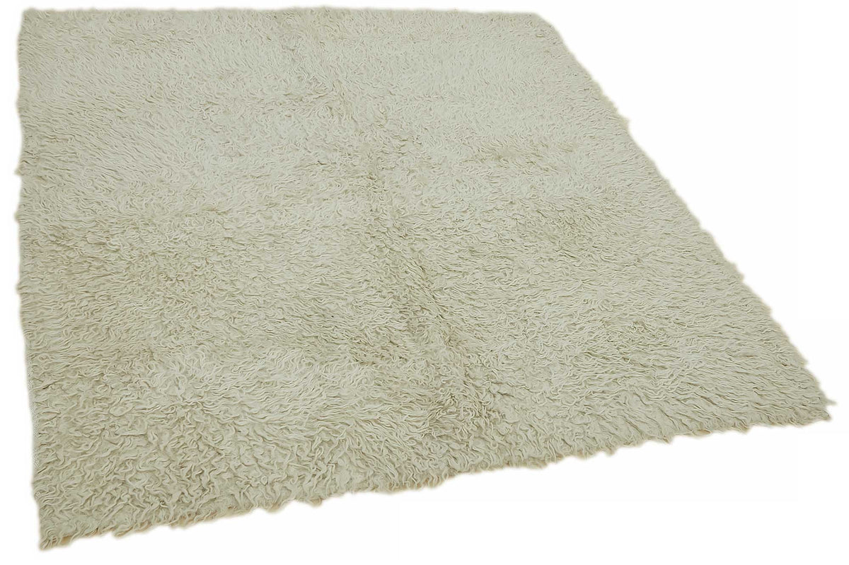 Timvi Ekru Yeşil Düz Vintage El Dokuma Halı 147x150 cm – genel görünüm
