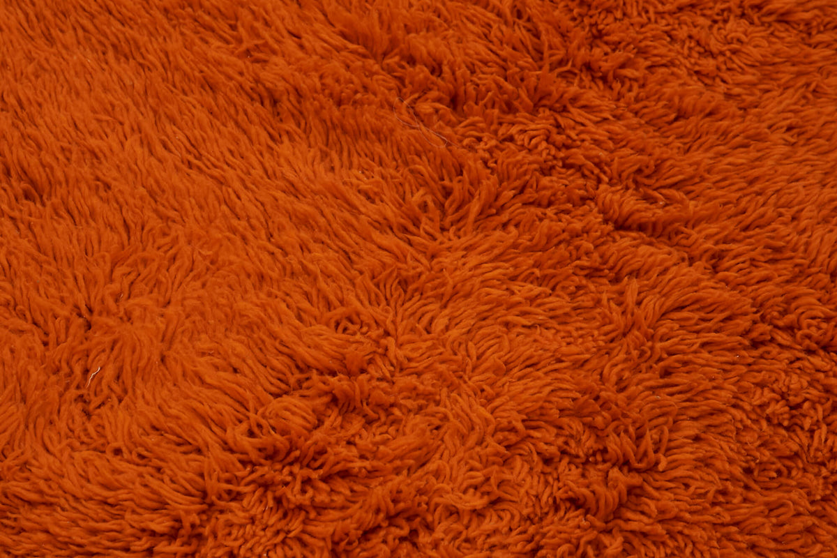 Timvi Turuncu Yeşil Düz Modern El Dokuma Halı 114x210 cm – mekânda kullanım