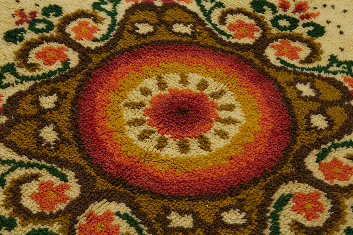Timvi Madalyon Desenli Bej El Dokuma Tülü Halı 153x210 cm – mekânda kullanım