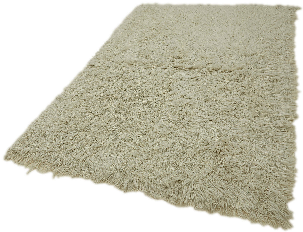 Timvi Düz Yeşil Halı Bej Rengi Shaggy Dokuma 153x235 cm – doku yakın çekim