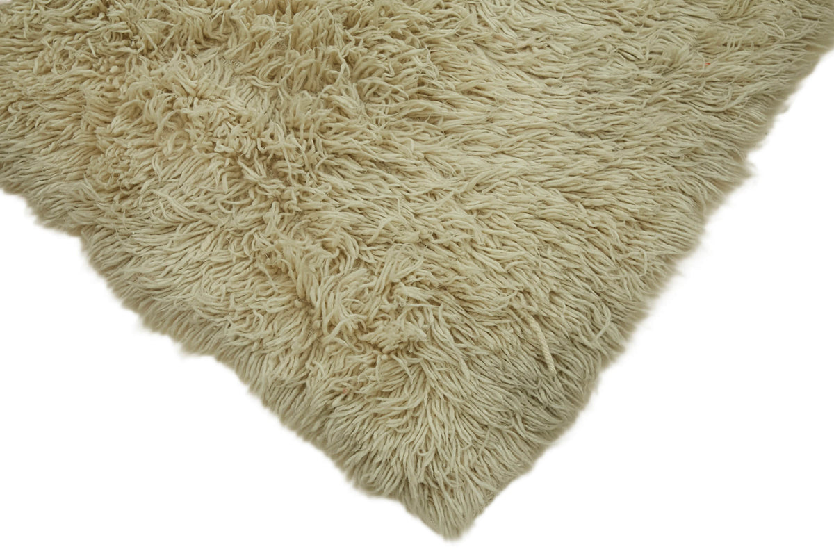 Timvi Bej Yeşil Düz Modern Shaggy El Dokuma Halı 140x230 cm – detay görünümü