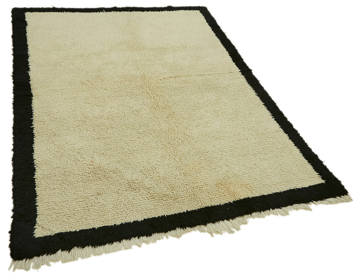 Timvi Siyah Krem Halı Modern Bordürlü Tulu Dokuma 145x193 cm – genel görünüm