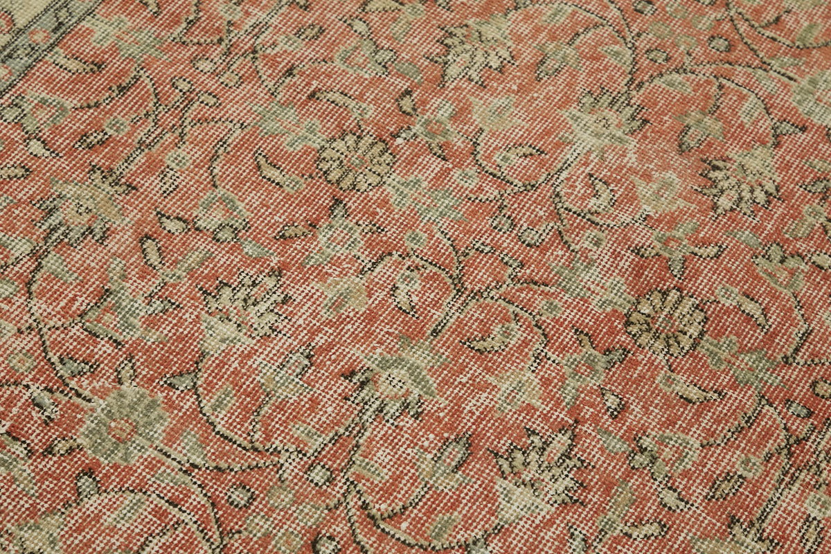 Tavik Kırmızı Bej Çiçekli Klasik El Dokuma Halı 105x198 cm – mekânda kullanım