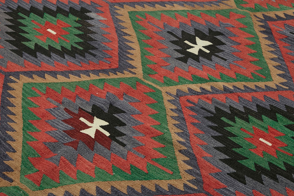 Kavro Kırmızı Etnik Halı Geometrik Desenli Kilim 202x284 cm – mekânda kullanım