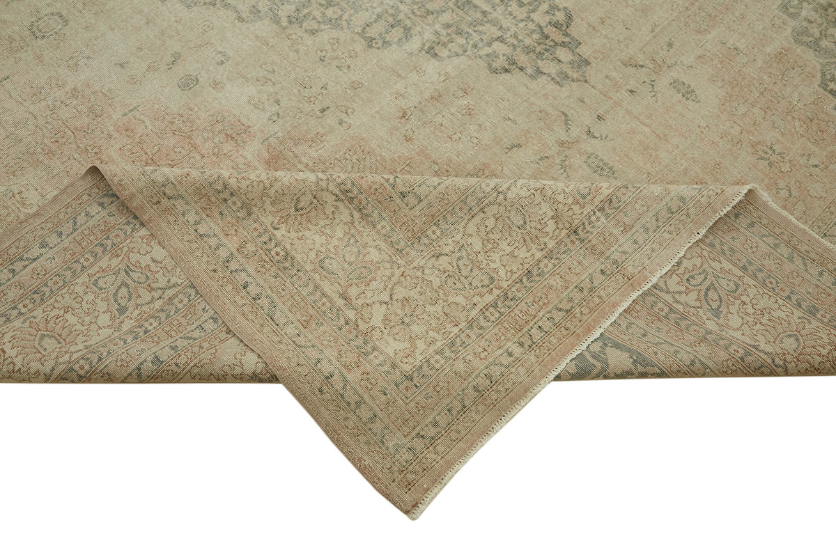 Rusvo Bej Gri Eskitme Madalyon Desenli El Dokuma Halı 301x393 cm – kenar detayı