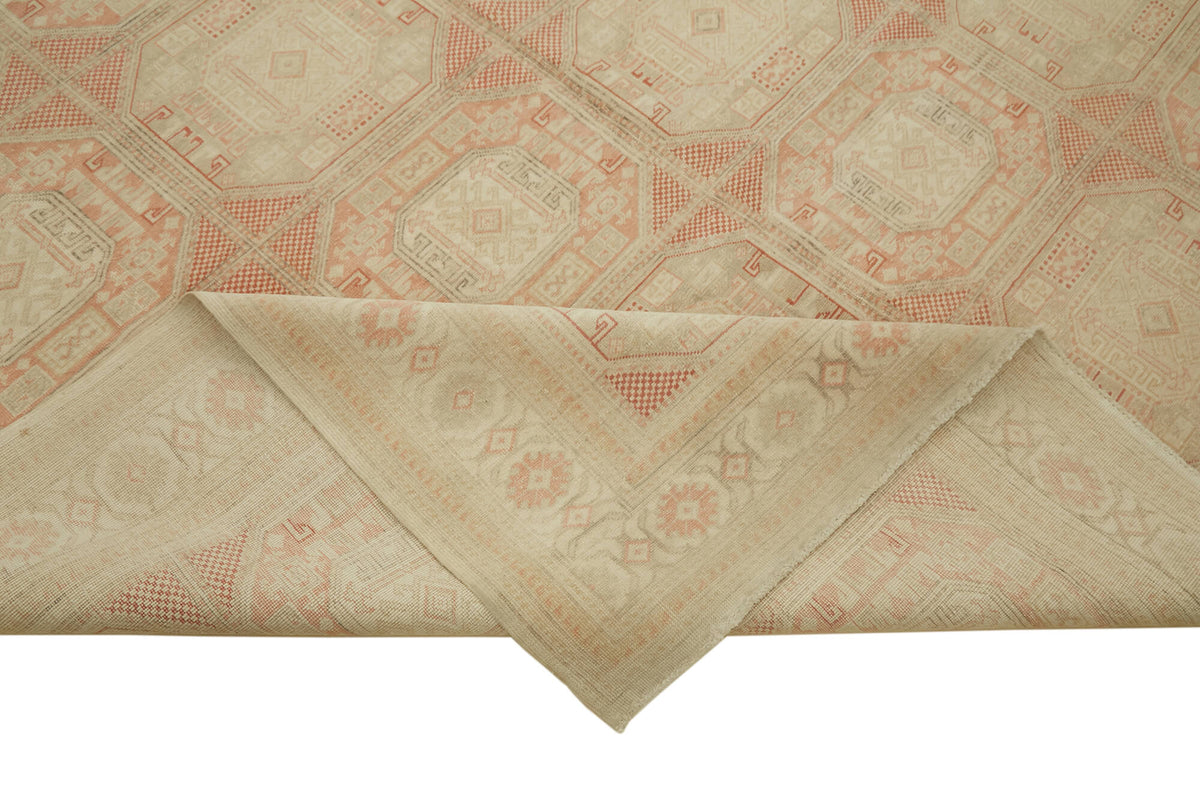 Rusvo Bej Pembe Geometrik Desenli Yün Vintage Halı 243x380 cm – kenar detayı