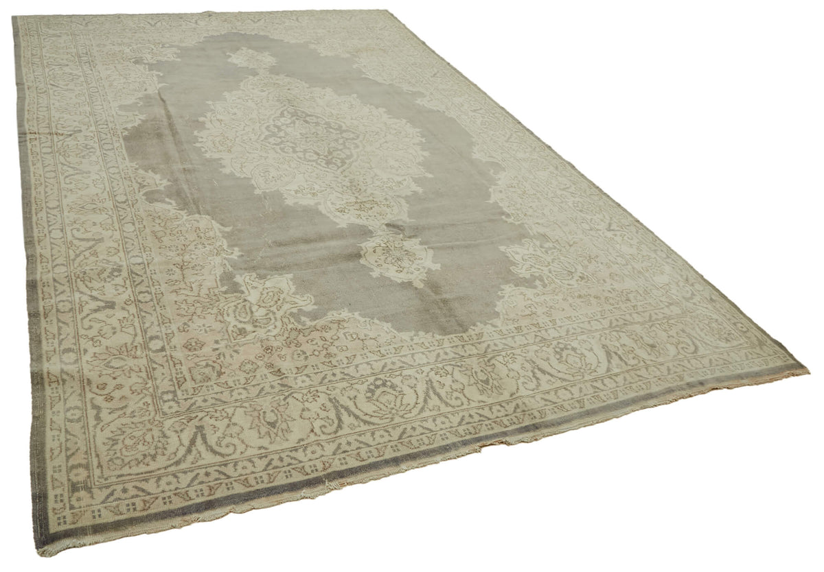 Rusvo Gri Bej Madalyon Desenli Vintage El Dokuma Halı 258x403 cm – genel görünüm