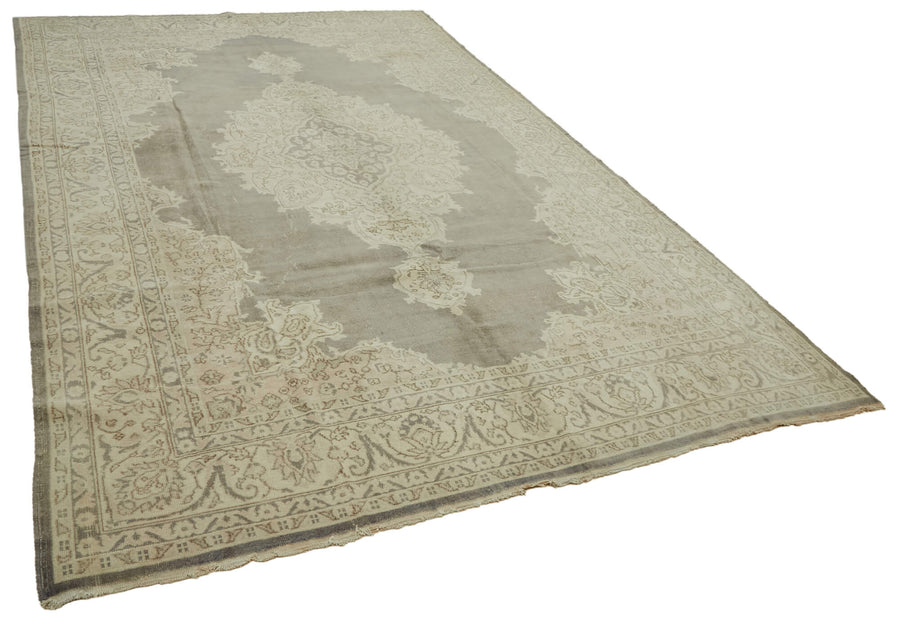 Rusvo Gri Bej Madalyon Desenli Vintage El Dokuma Halı 258x403 cm – genel görünüm