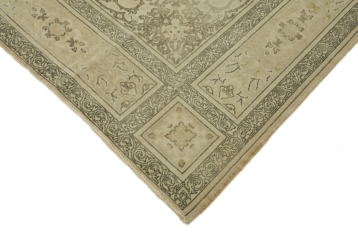 Rusvo Bej Rengi Halı Antrasit Gri Detaylı Madalyon Desenli 243x339 cm – detay görünümü
