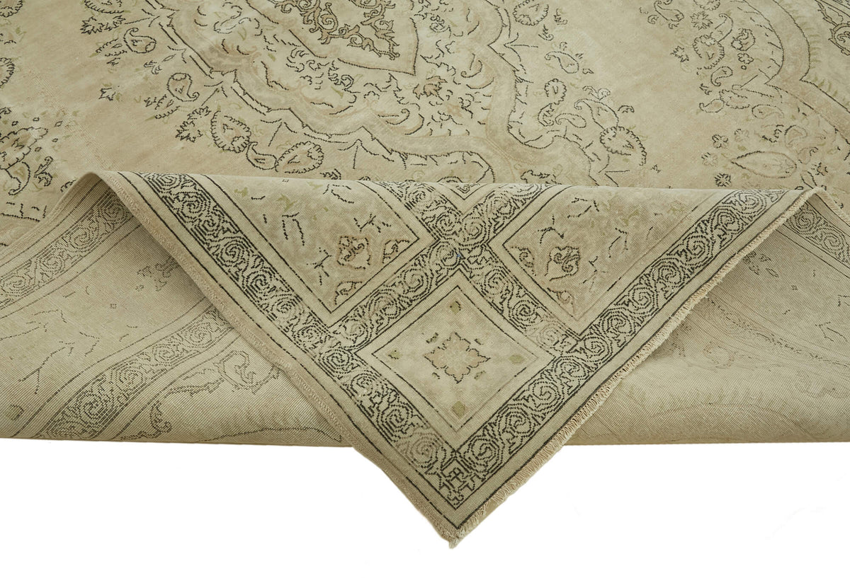 Rusvo Bej Rengi Halı Antrasit Gri Detaylı Madalyon Desenli 243x339 cm – kenar detayı
