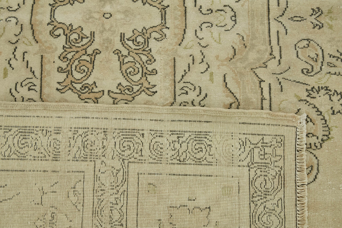 Rusvo Bej Rengi Halı Antrasit Gri Detaylı Madalyon Desenli 243x339 cm – arka yüz görünümü