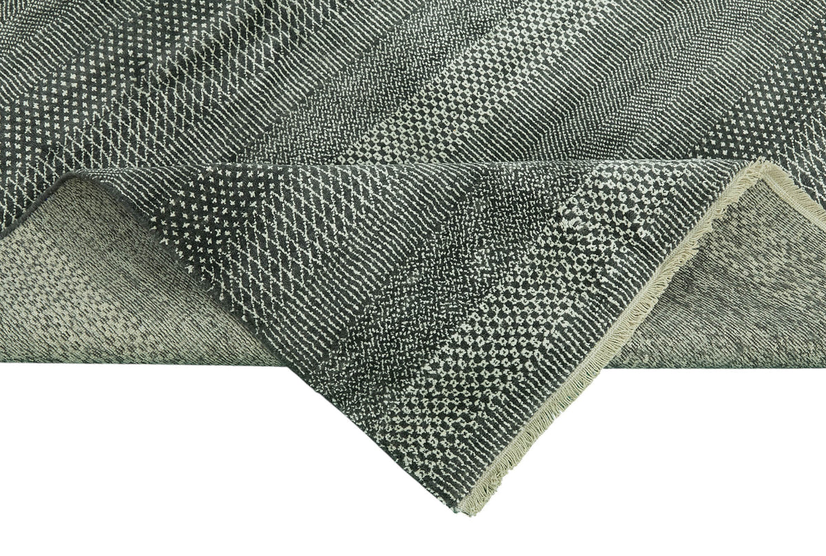 Nivro Antrasit ve Açık Gri Çizgili El Dokuma Halı 153x245 cm – kenar detayı