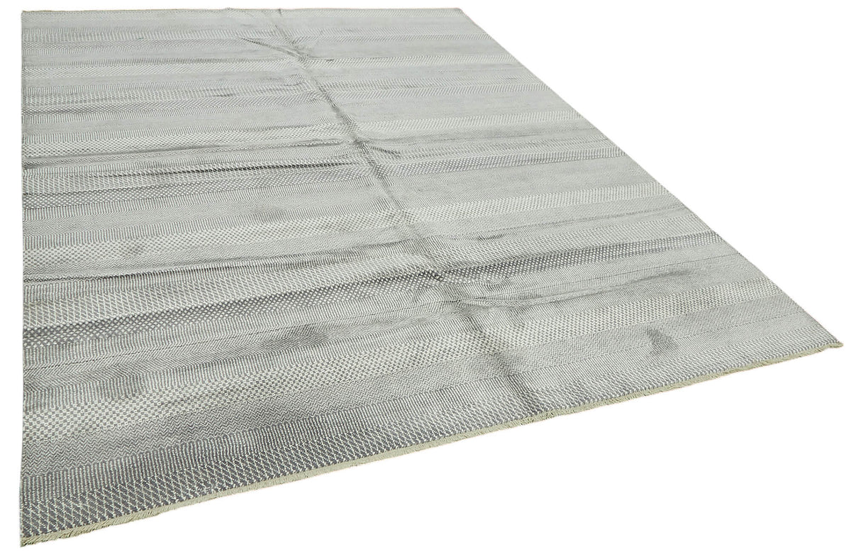 Nivro Gri Beyaz Çizgili Modern El Dokuma Halı 240x304 cm – genel görünüm