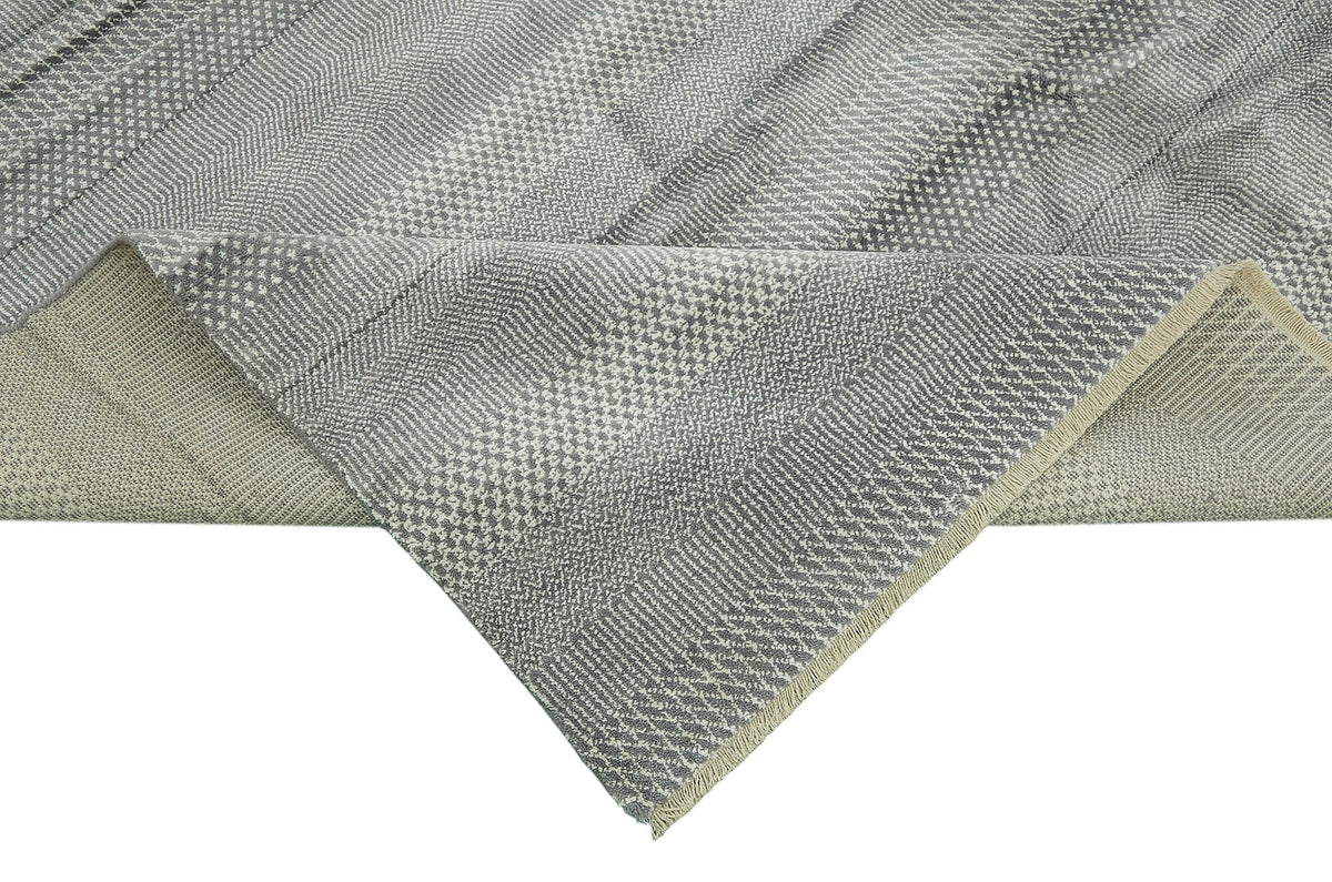 Nivro Gri Beyaz Çizgili Modern El Dokuma Halı 240x304 cm – kenar detayı
