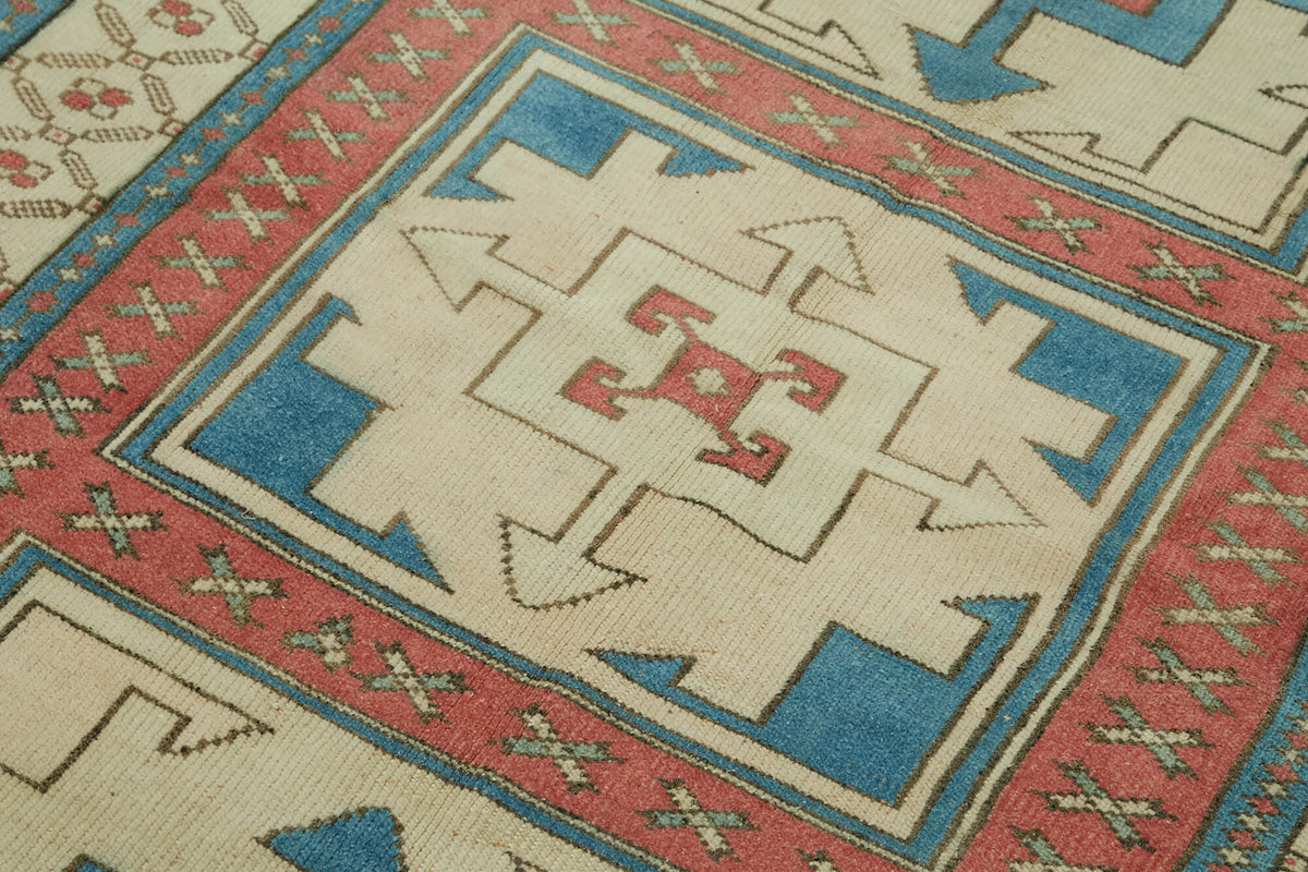 Gekro Bej Mavi Halı Geometrik Madalyon Desenli Vintage 125x208 cm – mekânda kullanım