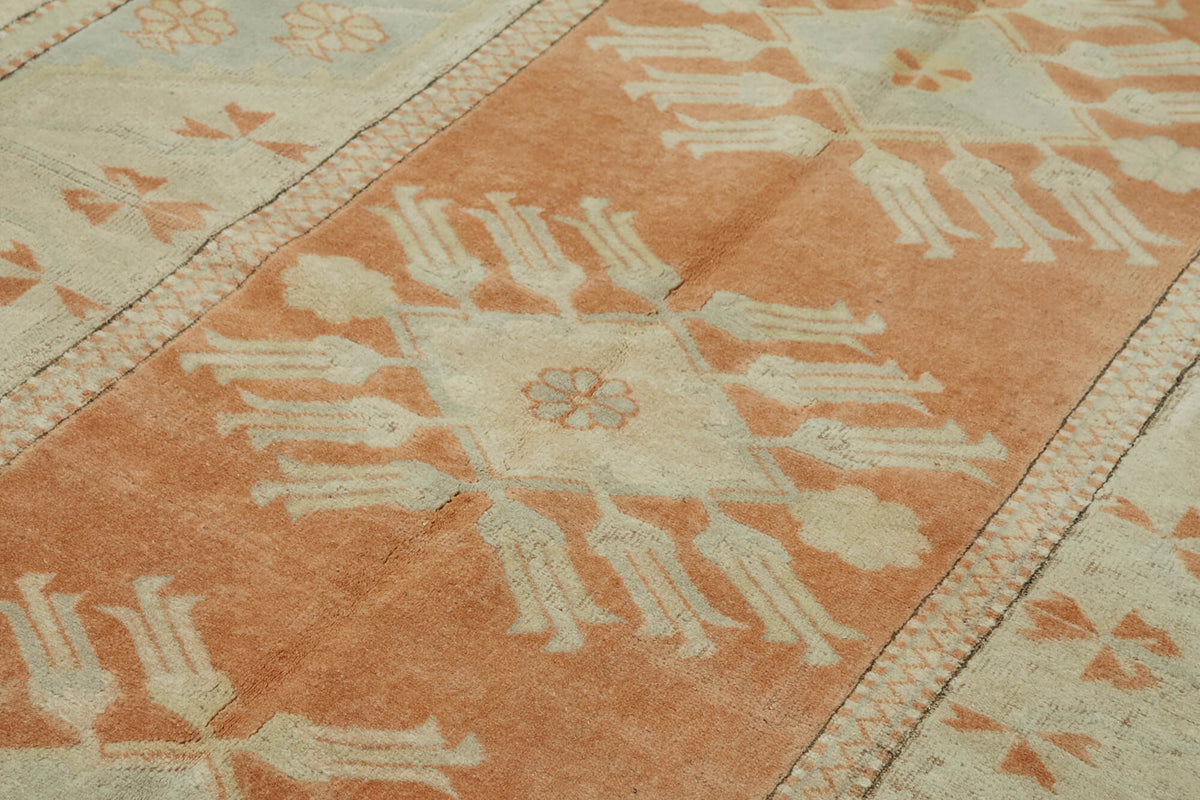 Kavale Vintage El Dokuma Açık Bej Geometrik Desenli Halı 197x281 cm – mekânda kullanım