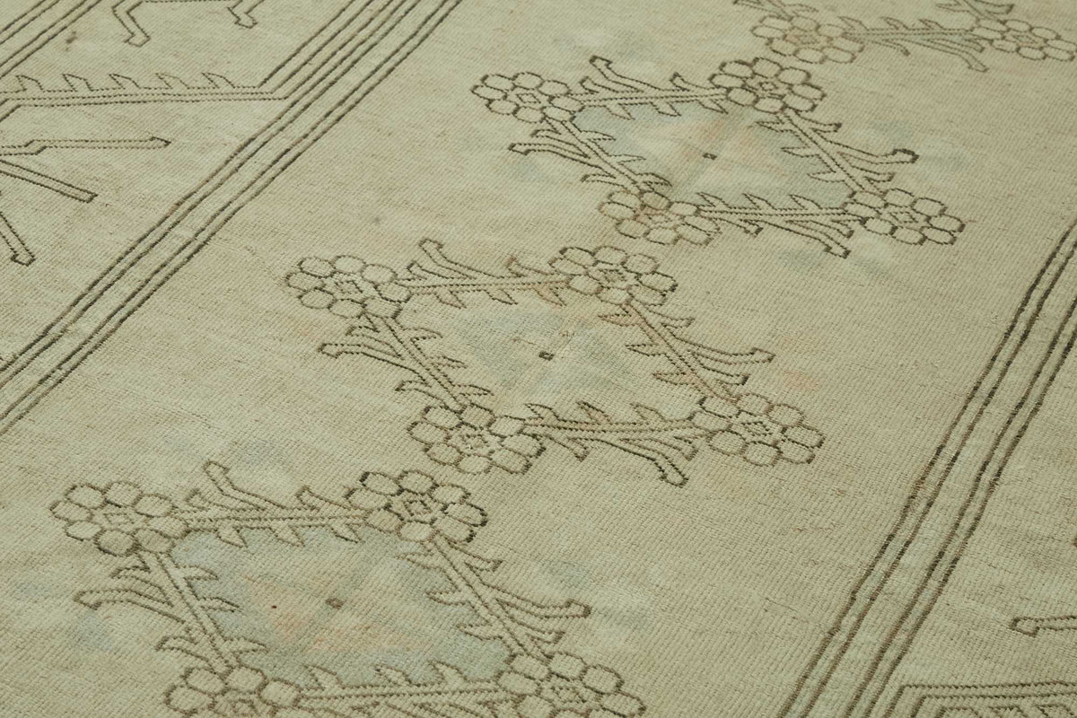 Kavale Bej Kahverengi Geometrik Desenli Yün Anadolu Halısı 200x290 cm – mekânda kullanım