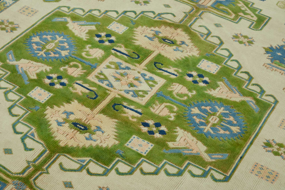 Kavale Krem Yeşil Etnik Geometrik El Dokuma Halı 209x281 cm – mekânda kullanım