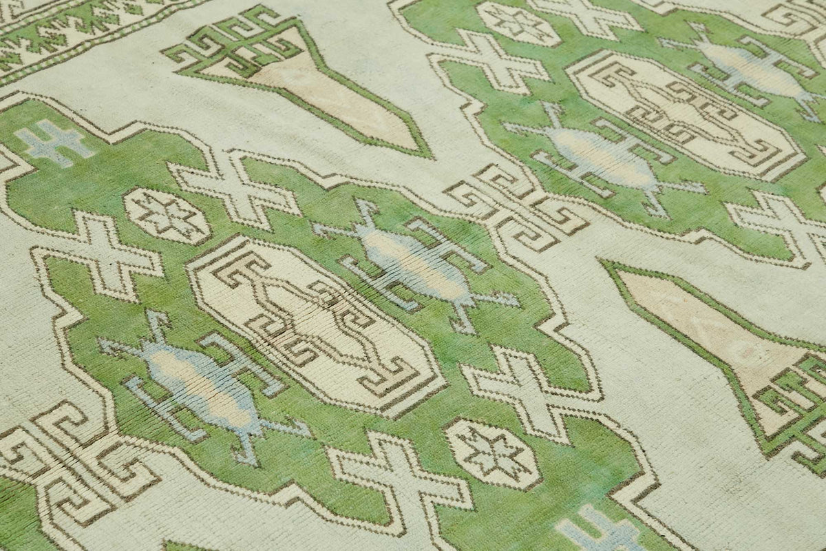 Kavale Yeşil Halı Fıstık Yeşili Madalyon Desenli Vintage 229x280 cm – mekânda kullanım
