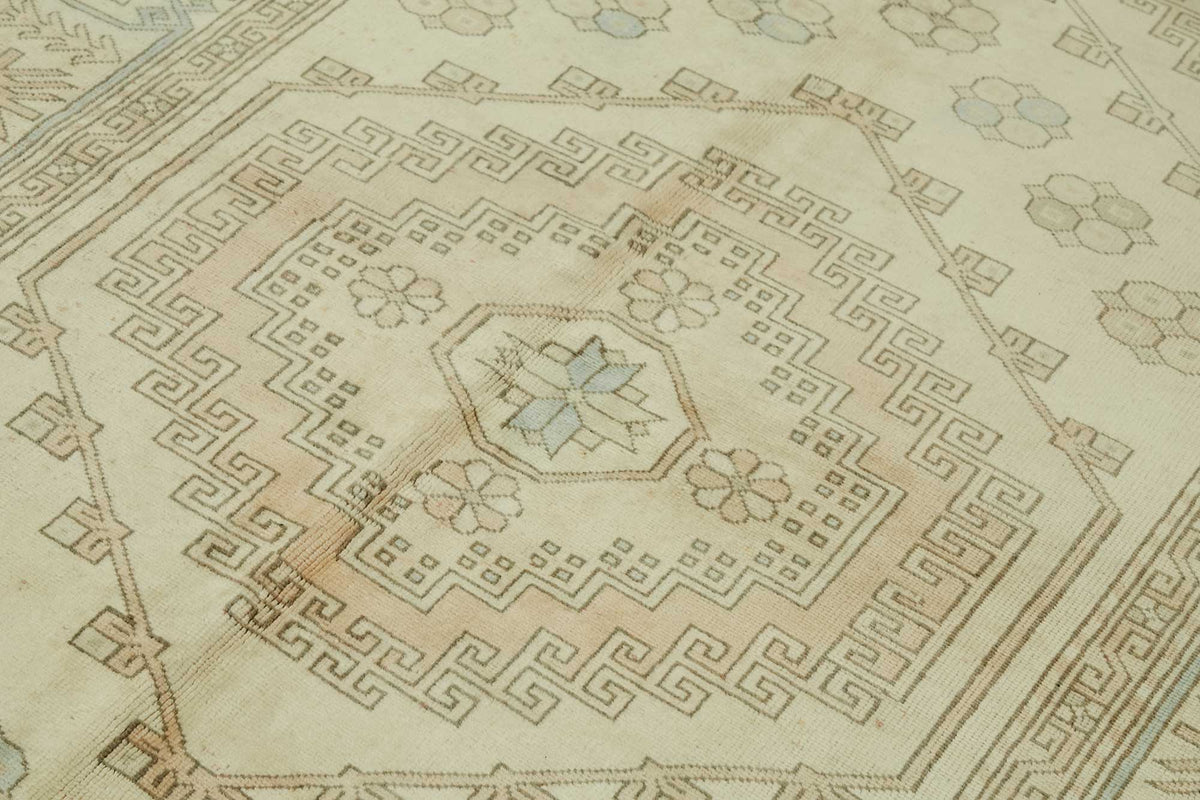 Kavale Anadolu El Dokuma Bej Halı Geometrik Desenli 162x236 cm 46800 – mekânda kullanım