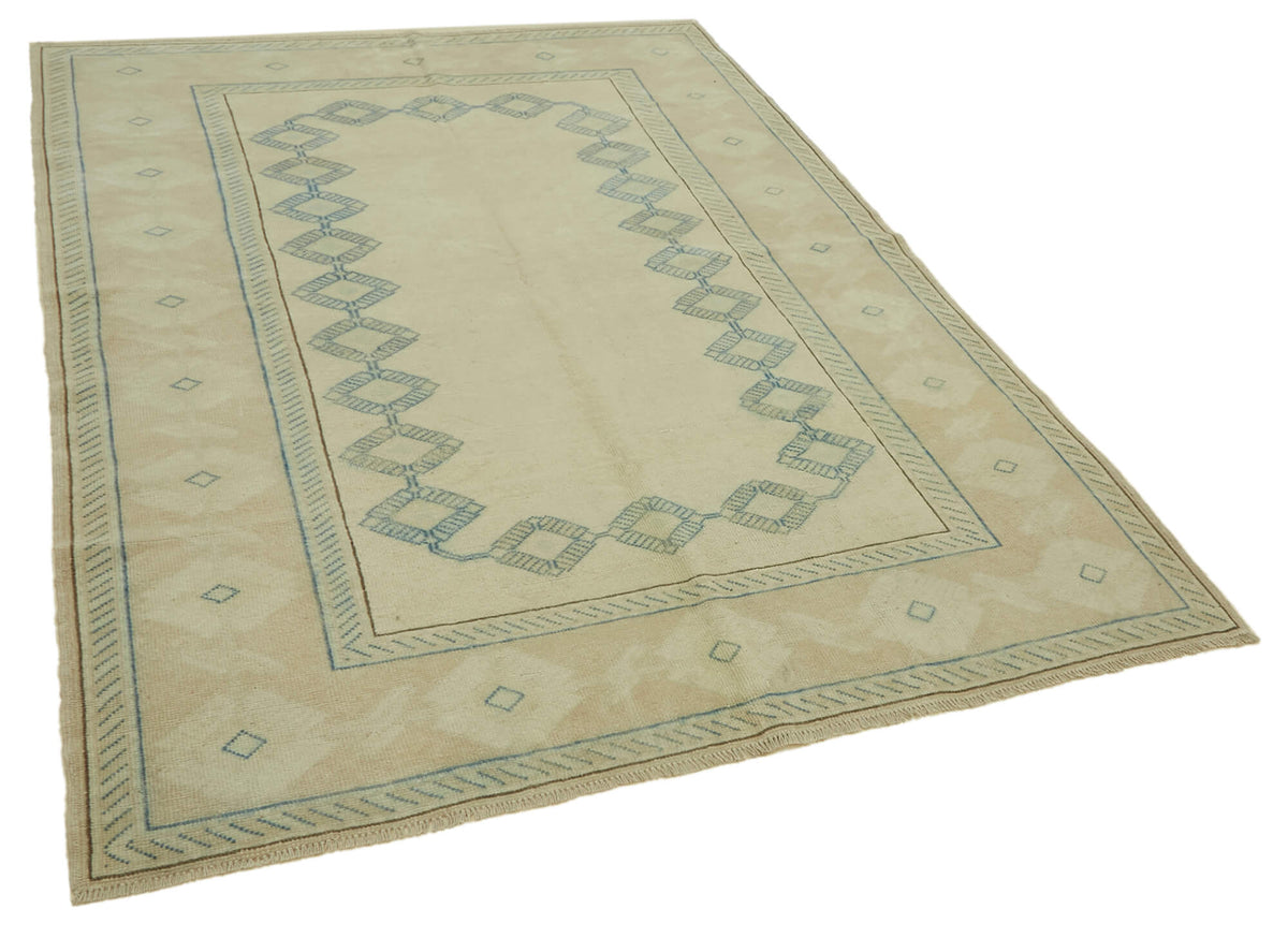 Kavale Bej Mavi Halı Geometrik Bordürlü ve Mat Dokulu 185x248 cm 46804 – genel görünüm