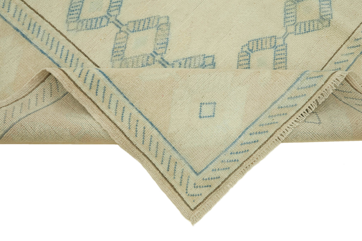 Kavale Bej Mavi Halı Geometrik Bordürlü ve Mat Dokulu 185x248 cm 46804 – kenar detayı
