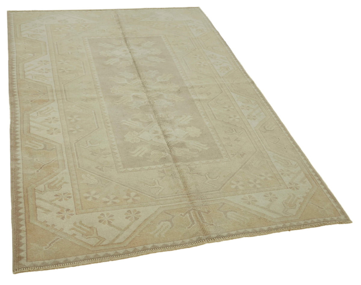 Kavale Geometrik Desenli Vintage Bej Rengi El Dokuma Halı 153x216 cm – genel görünüm