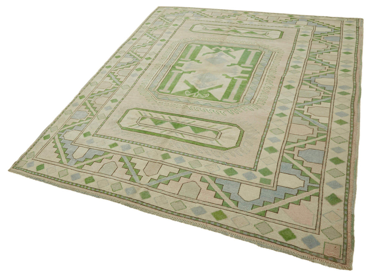 Kavale Madalyon Desenli Düz Yeşil ve Bej Anadolu Halısı 221x296 cm – doku yakın çekim