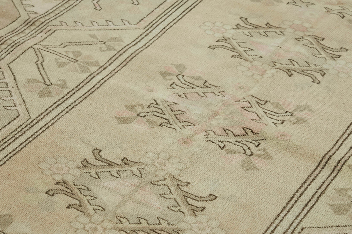 Kavale Bej Halı Geometrik Desenli Toprak Tonlarında 195x278 cm 46850 – mekânda kullanım