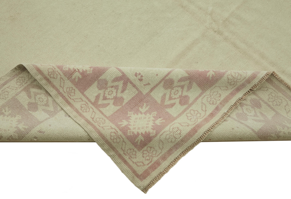 Kavale Bej Gümüş Bordürlü Geometrik El Dokuma Halı 209x276 cm – kenar detayı