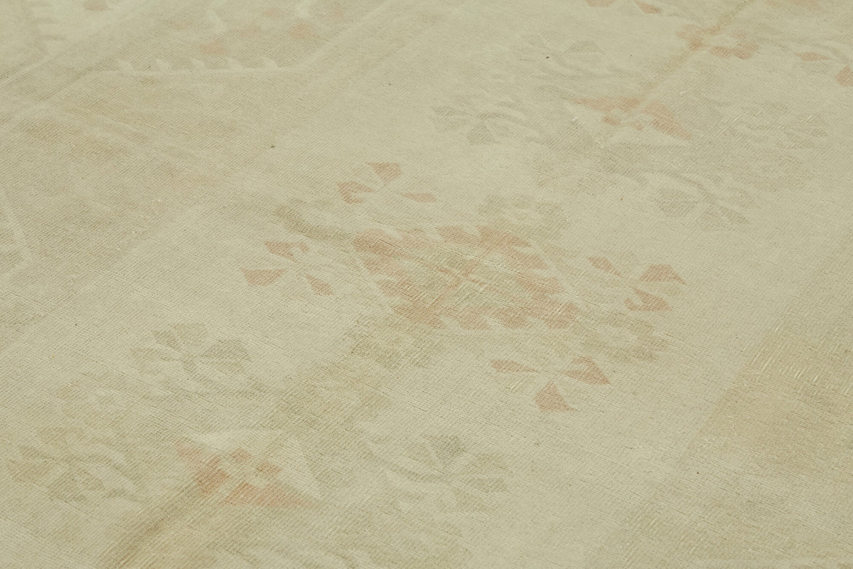 Kavale Bej Modern Halı, Bordürlü Geometrik Desenli 205x313 cm – mekânda kullanım