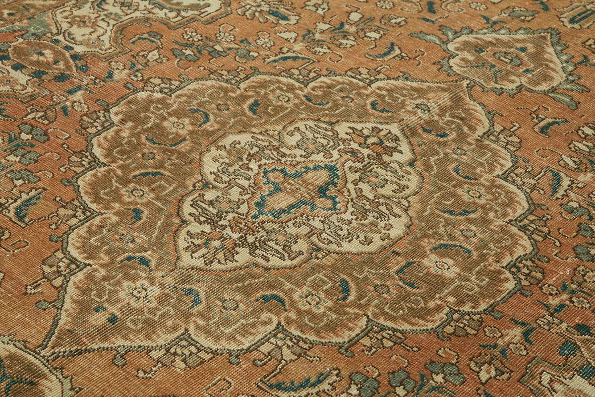 Rusvo Vintage Turuncu Bej Madalyon Desenli El Dokuma Halı 246x354 cm – mekânda kullanım