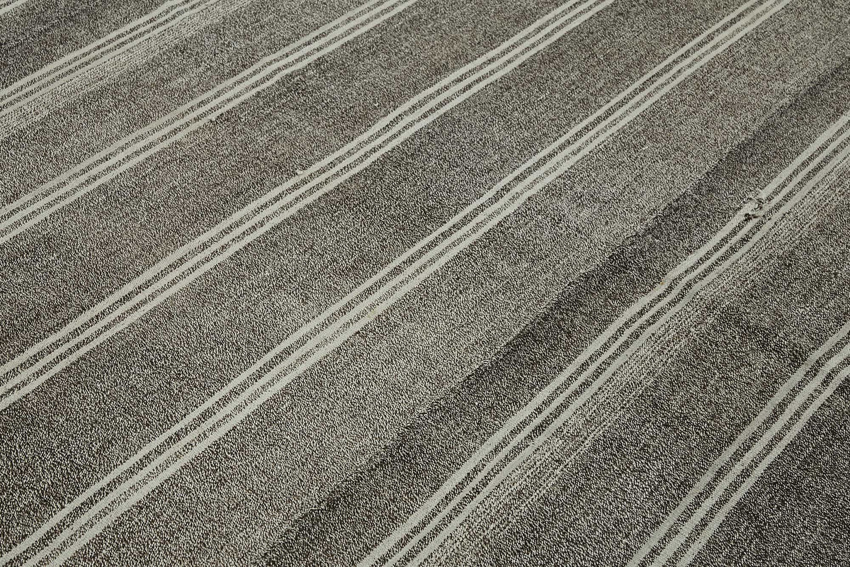 Truvo Gri Bej Çizgili Modern El Dokuma Kilim 280x330 cm – mekânda kullanım