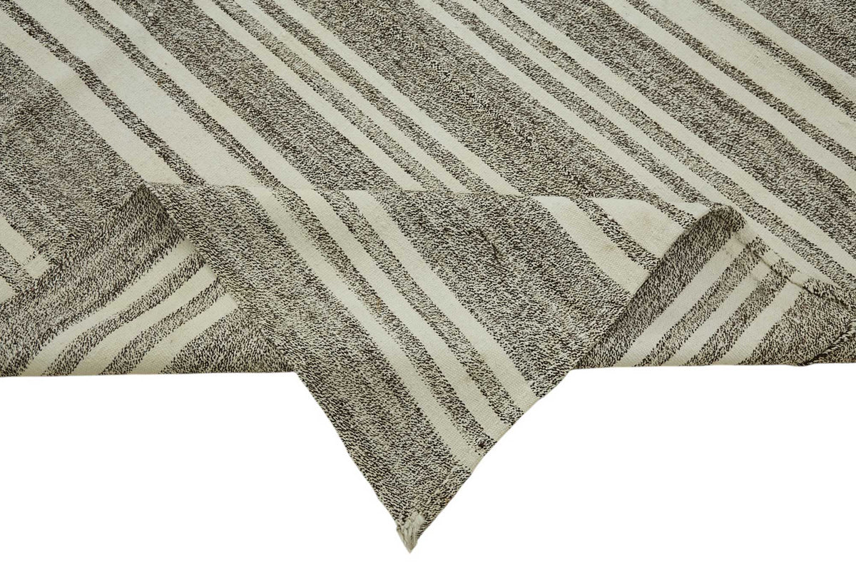 Truvo Çizgili Antrasit Gri ve Ekru Modern Kilim 243x412 cm – kenar detayı