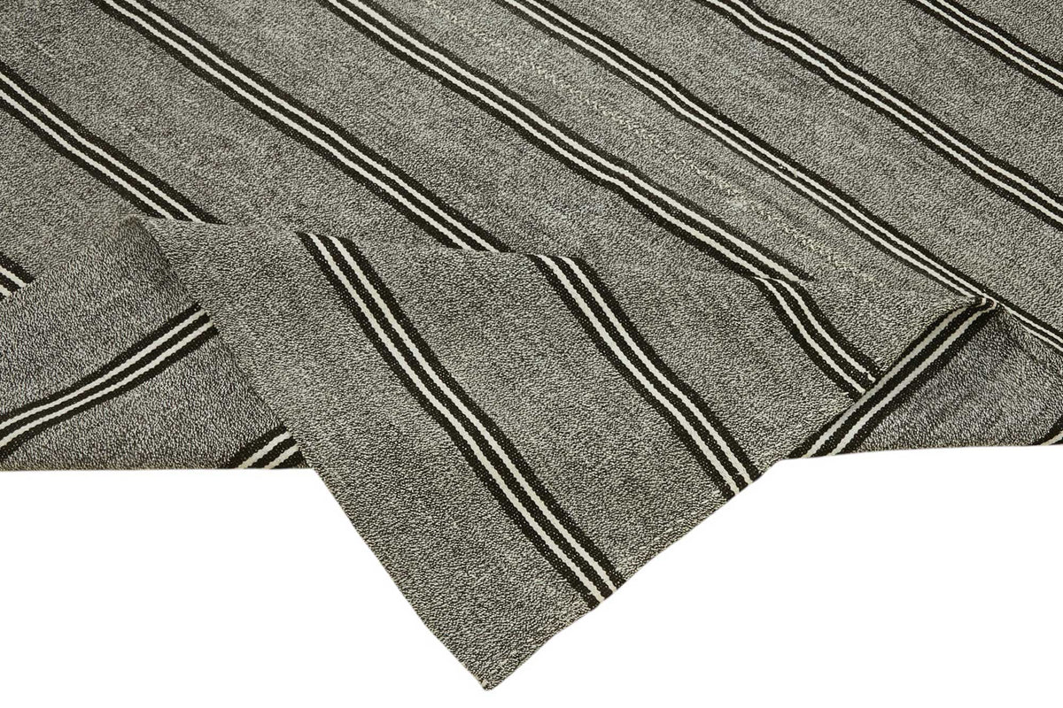 Truvo Modern Kilim Antrasit Gri Çizgili Dokuma 220x330 cm – kenar detayı
