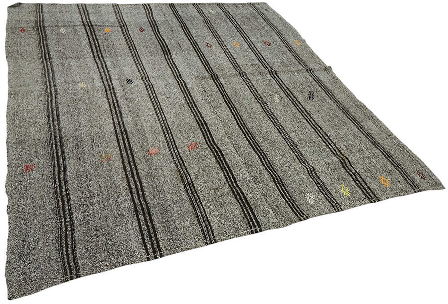 Truvo Gri Siyah Çizgili Keçi Kılı Kilim 208x233 cm 47210 – genel görünüm