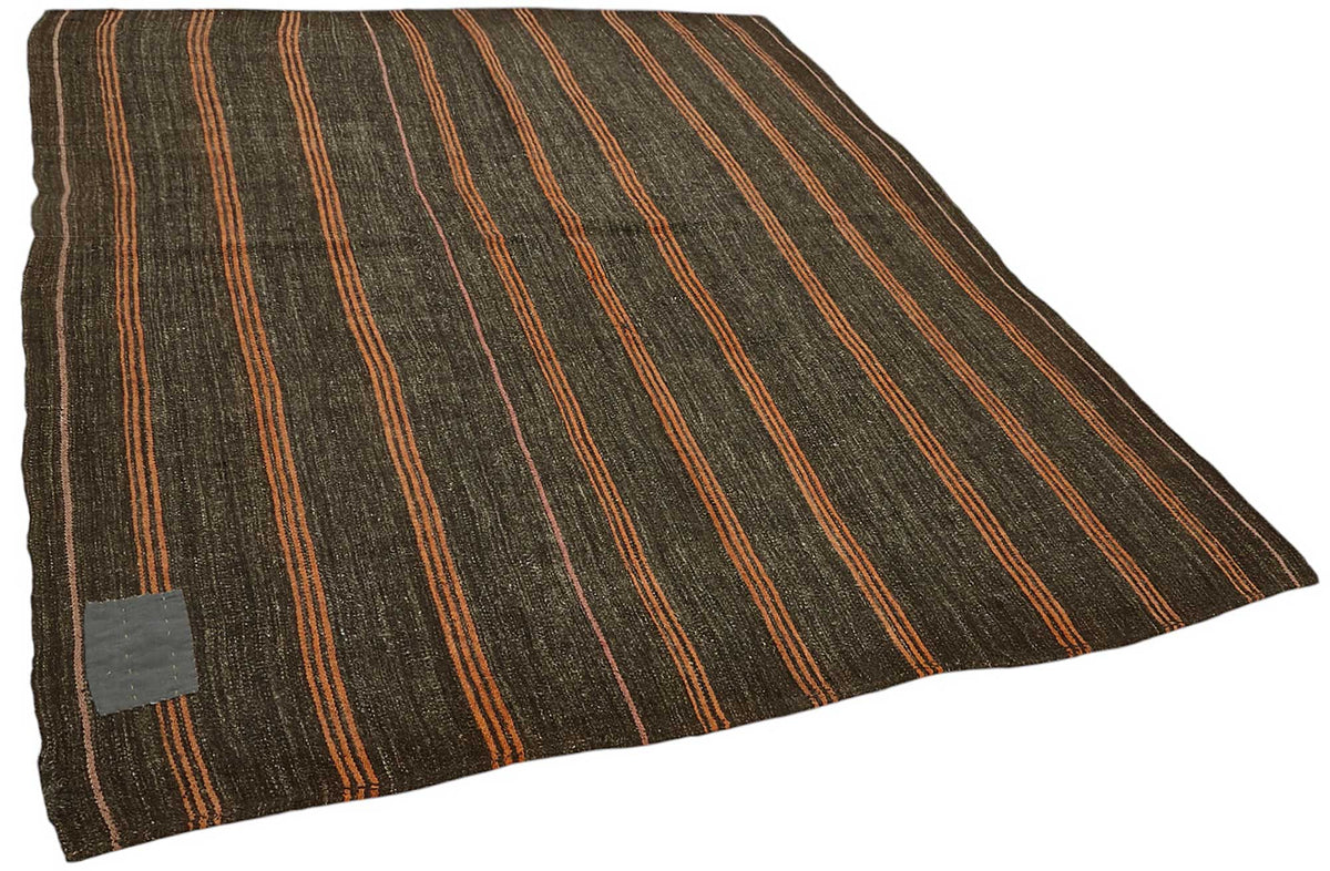 Truvo Kahverengi Turuncu Çizgili Keçi Kılı Kilim 200x251 cm – genel görünüm