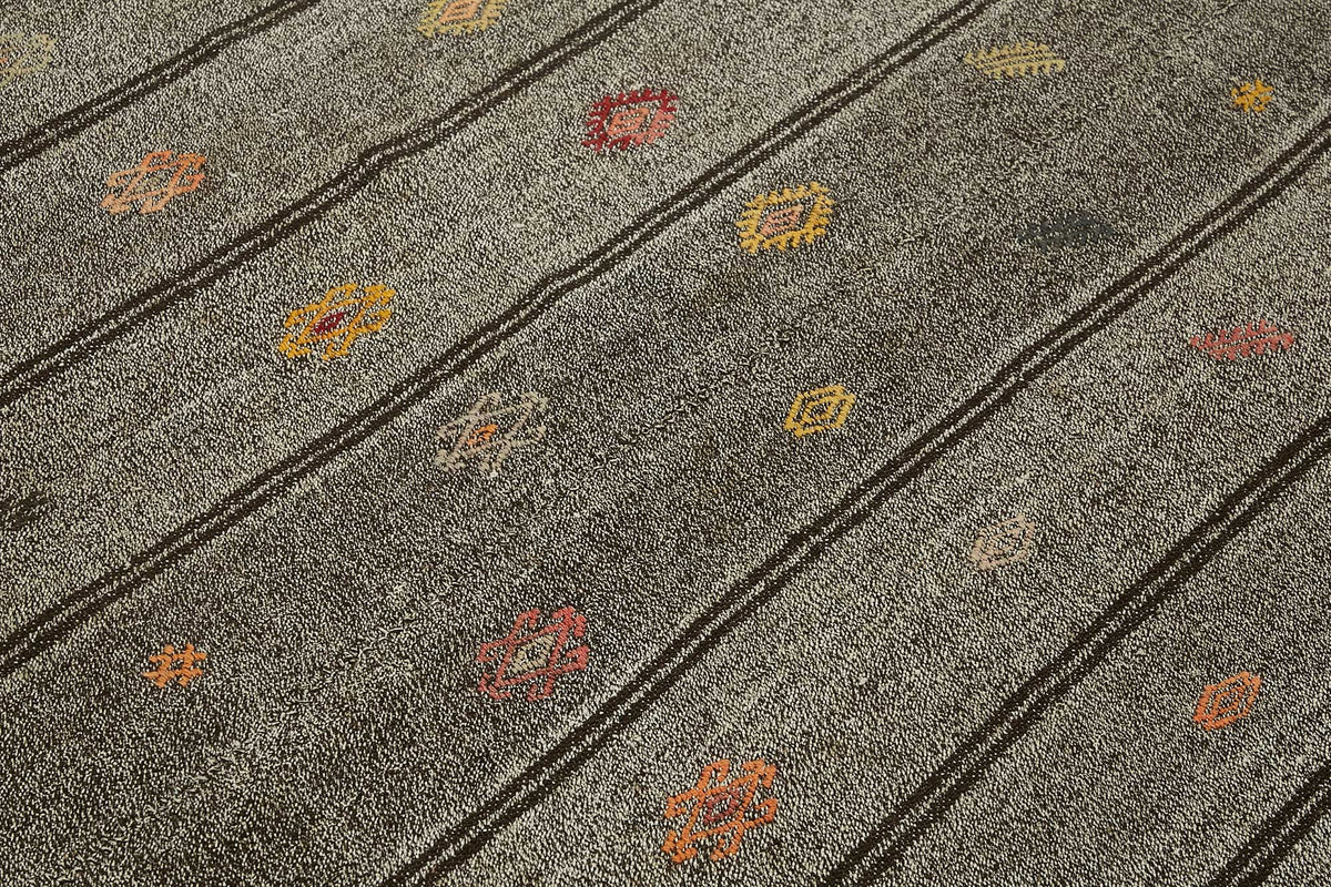 Truvo Geometrik Kilim Kırmızı ve Turuncu Desenli 178x226 cm 47234 – mekânda kullanım