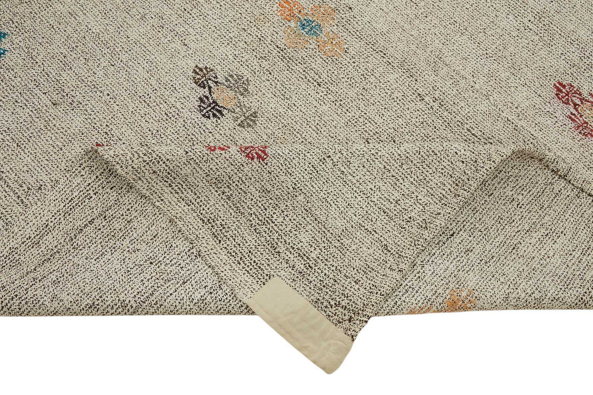 Truvo Bej Çok Renkli Geometrik Desenli El Dokuma Halı – kenar detayı