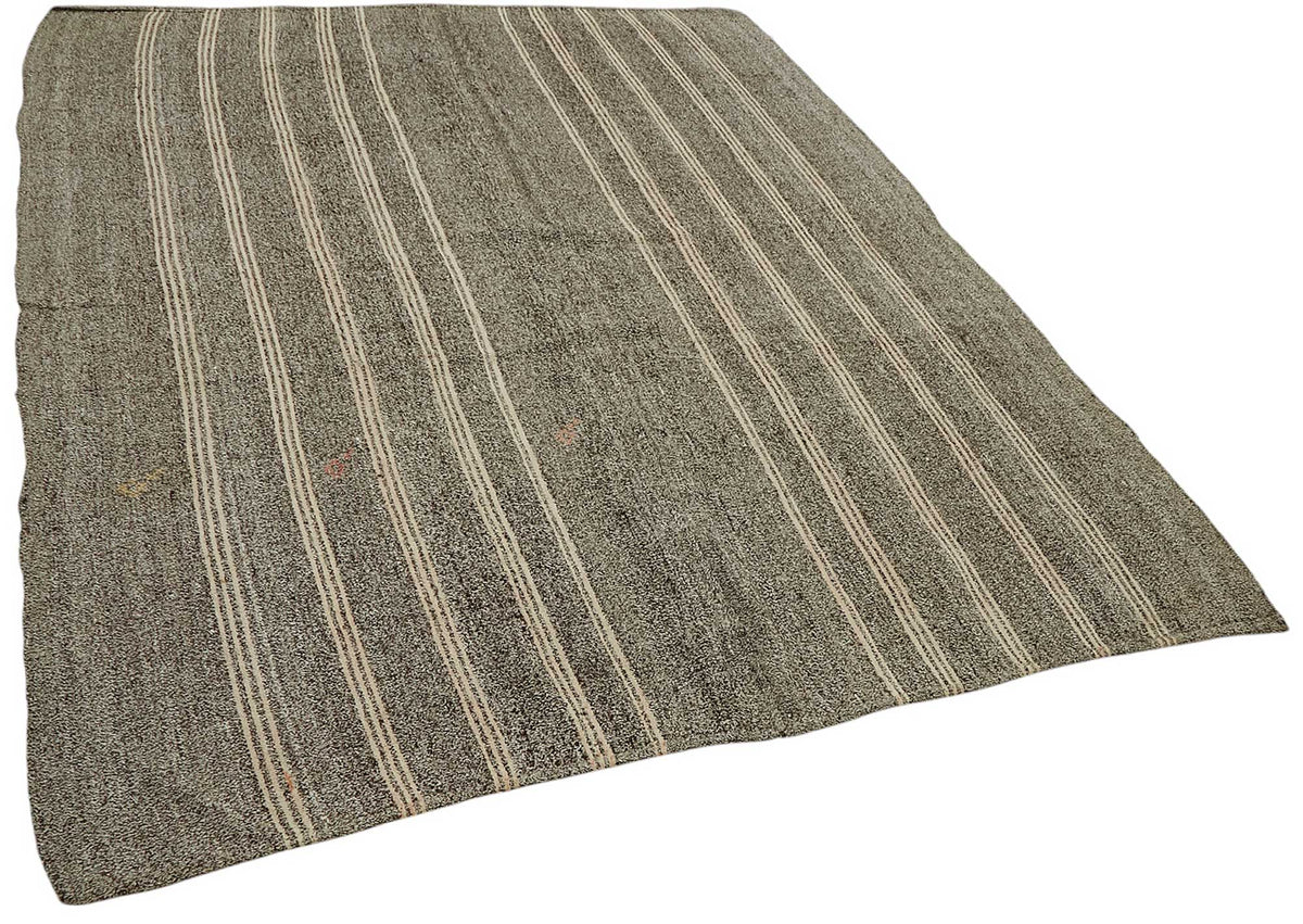 Truvo Gri Bej Çizgili Keçi Kılı El Dokuma Kilim 202x265 cm – genel görünüm