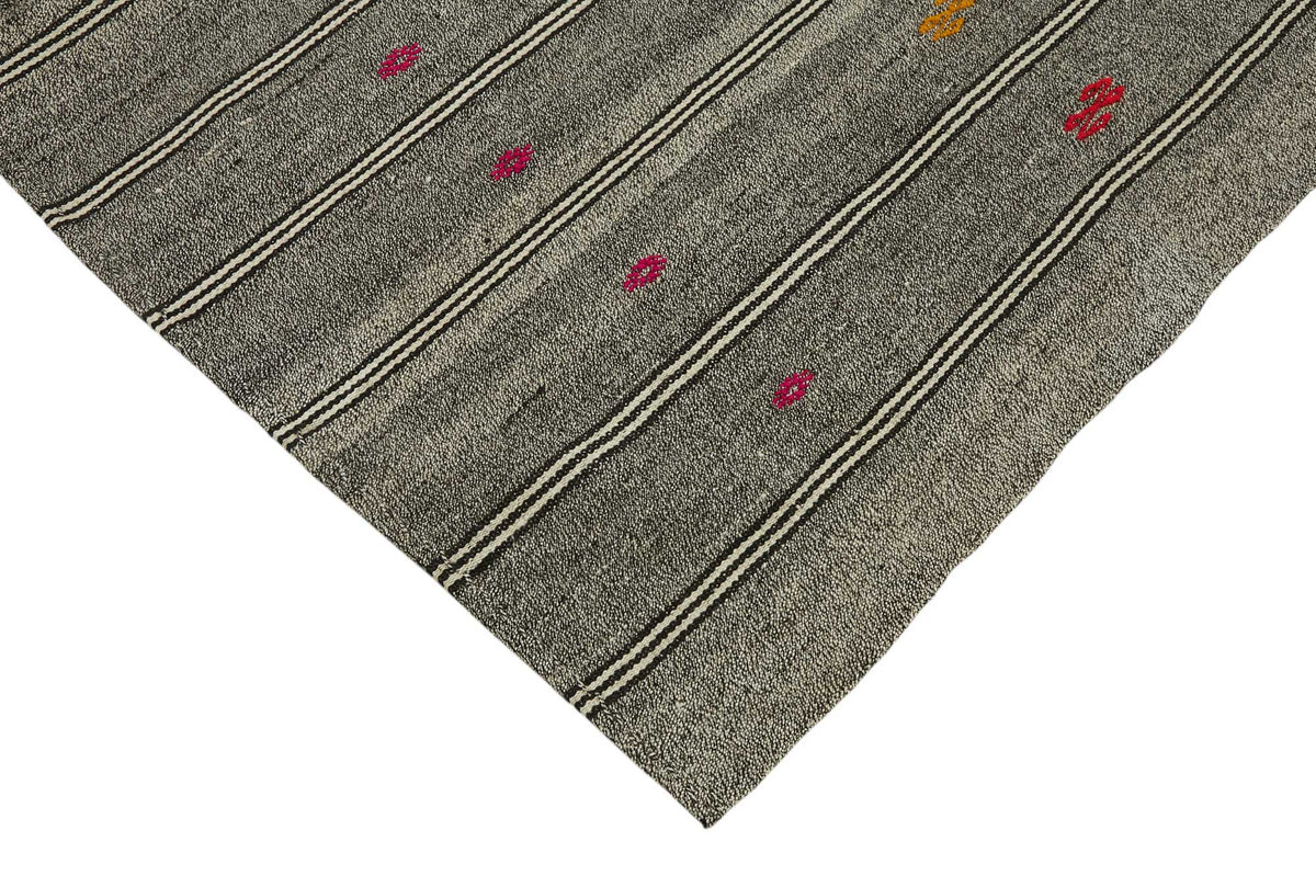 Truvo Beyaz ve Gri Geometrik Desenli Keçi Kılı Kilim 202x281 cm – detay görünümü
