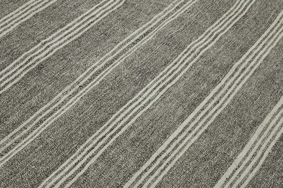 Truvo Çizgili Desenli Antrasit Gri Dokuma Modern Kilim 198x283 cm – mekânda kullanım