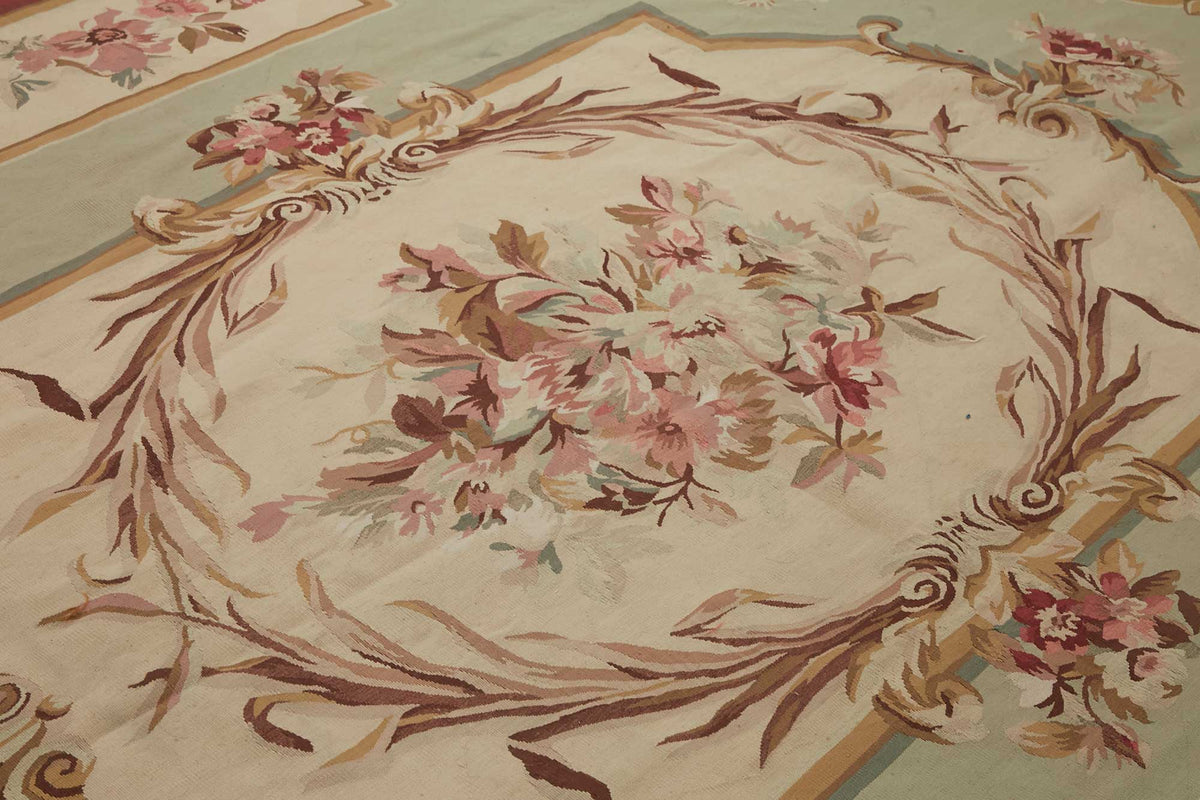 Sivemi Bej ve Yeşil Çiçek Desenli Yün El Dokuma Halı 265x370 cm – mekânda kullanım