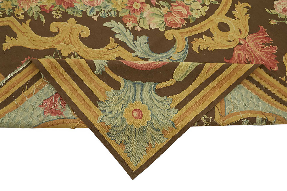 Sivemi Çiçek Desenli Kahverengi Halı Aubusson Dokuma 271x370 cm – kenar detayı