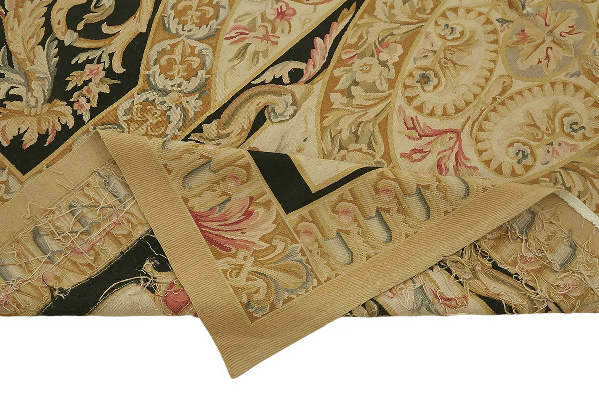 Sivemi Siyah Gold Halı Klasik Geometrik Desenli 273x337 cm – kenar detayı